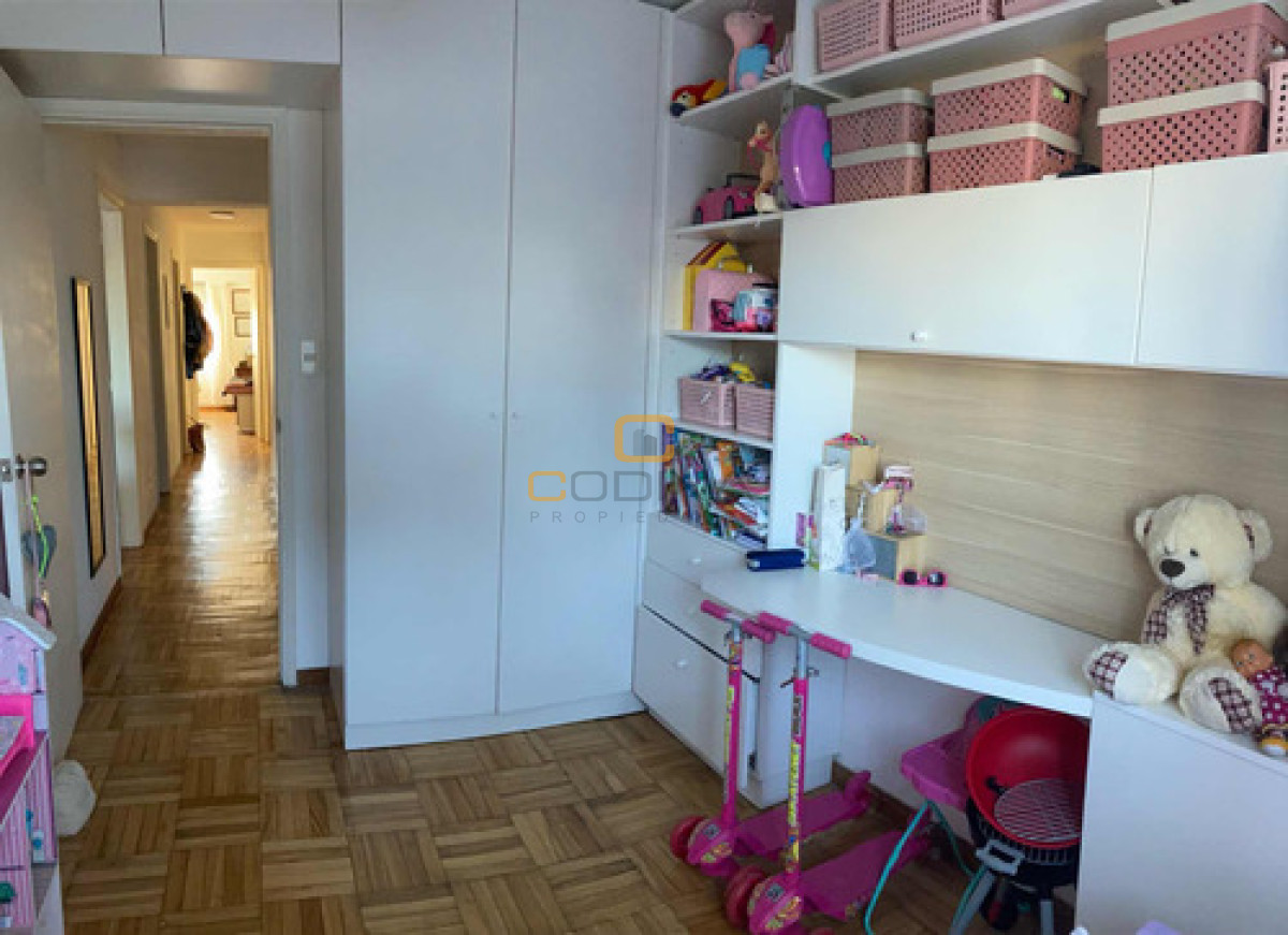Apartamento ID.1565 - VENTA APARTAMENTO LIVING COMEDOR TRES DORMITORIOS DOS BAÑOS COCINA DEFINIDA PUNTA CARRETAS.
