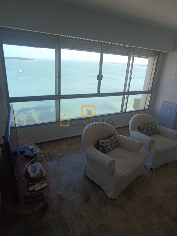 Apartamento ID.496 - La mejor ubicacion y vista de la Playa Mansa desde un piso 16 con 3 dormitorios