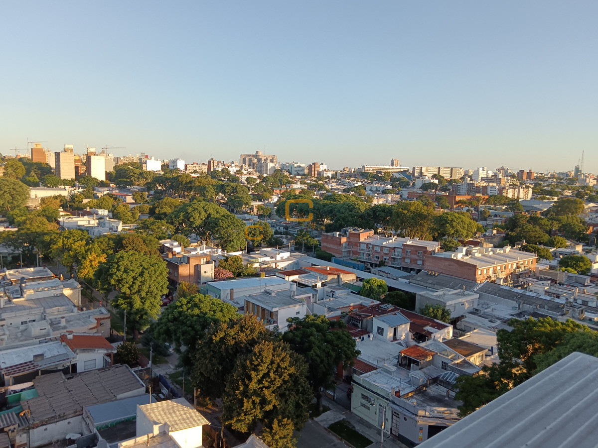 Apartamento ID.1563 - VENTA APARTAMENTO LIVING COMEDOR DOS DORMITORIOS UN BAÑO COCINA DEFINIDA LA BLANQUEADA.