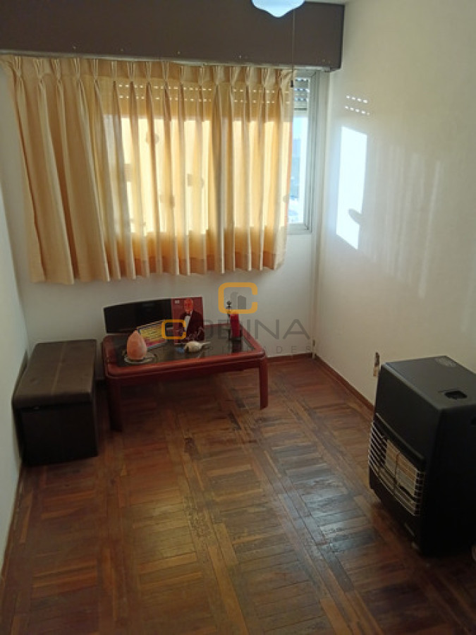 Apartamento ID.1563 - VENTA APARTAMENTO LIVING COMEDOR DOS DORMITORIOS UN BAÑO COCINA DEFINIDA LA BLANQUEADA.