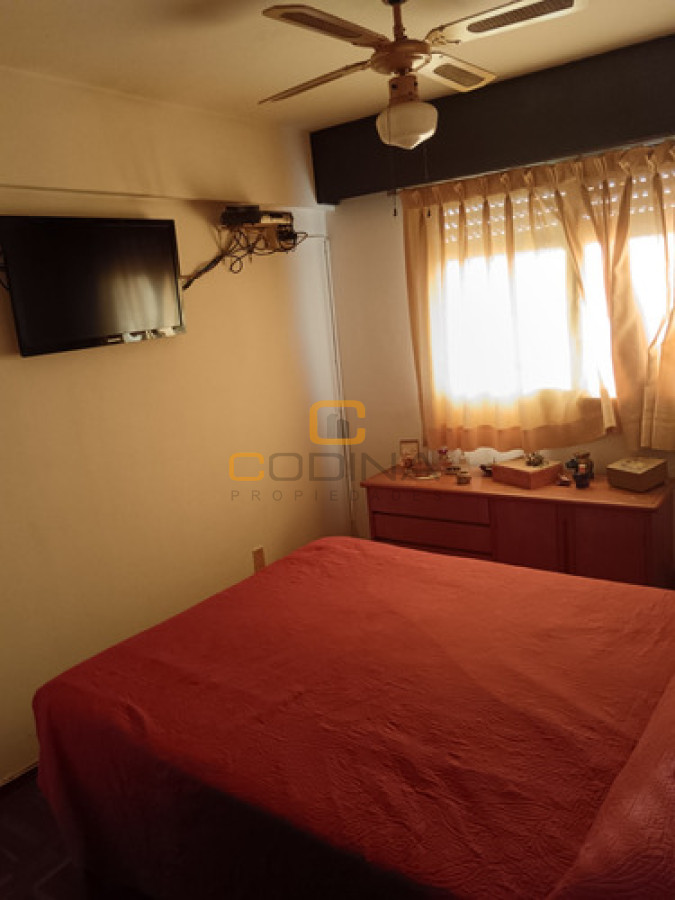 Apartamento ID.1563 - VENTA APARTAMENTO LIVING COMEDOR DOS DORMITORIOS UN BAÑO COCINA DEFINIDA LA BLANQUEADA.