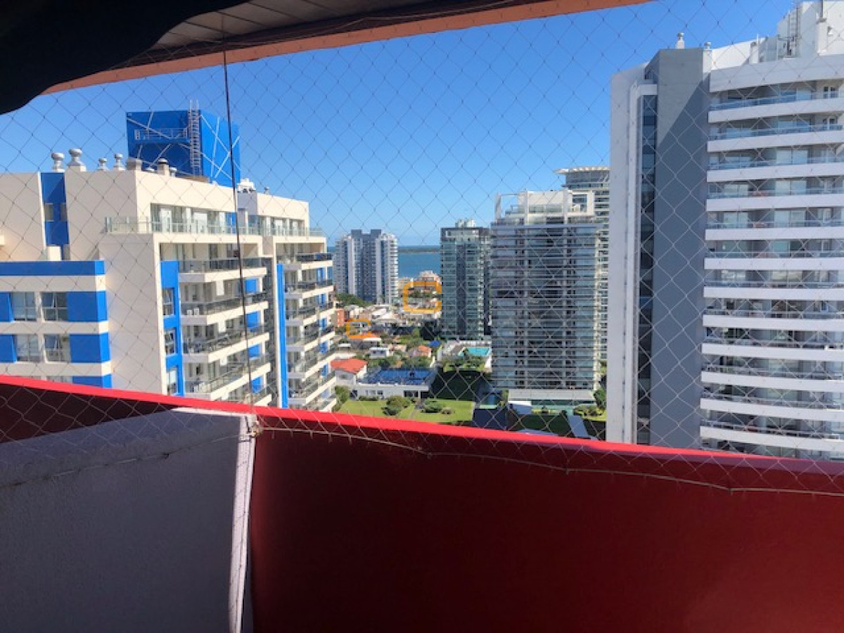 Apartamento ID.1566 - Hermoso apartamento en torre de categoria