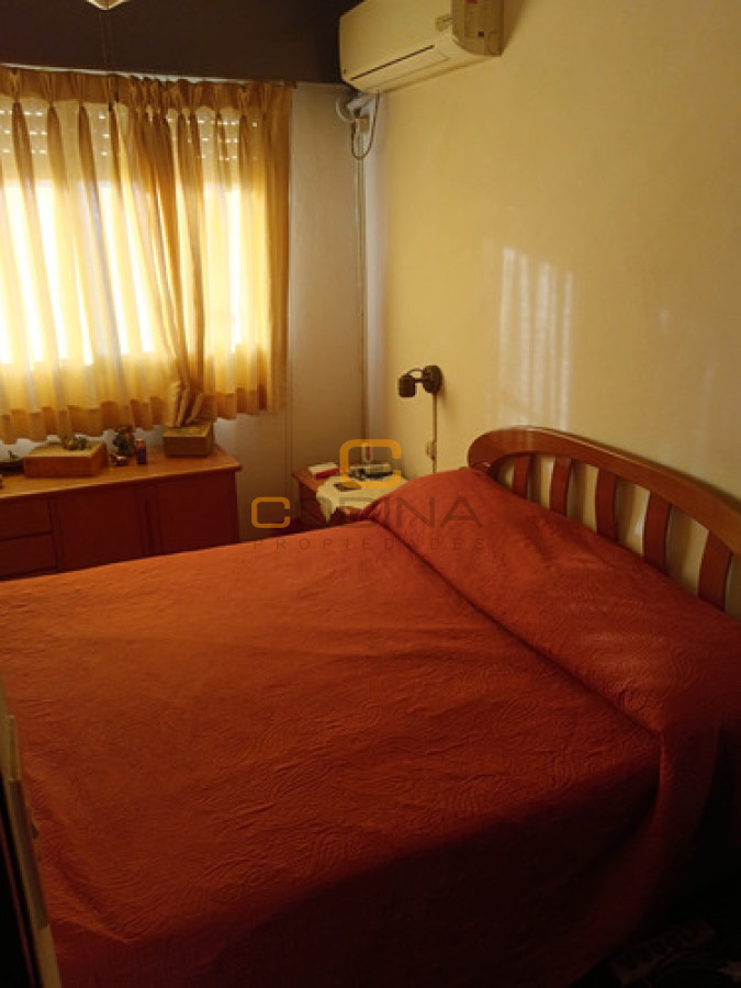 Apartamento ID.1563 - VENTA APARTAMENTO LIVING COMEDOR DOS DORMITORIOS UN BAÑO COCINA DEFINIDA LA BLANQUEADA.