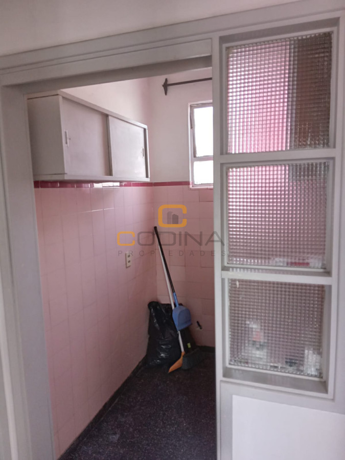 Apartamento ID.1486 - VENTA APARTAMENTO LIVING COMEDOR UN BAÑO DOS DORMITORIO COCINA DEFINIA BARBACOA CORDON  