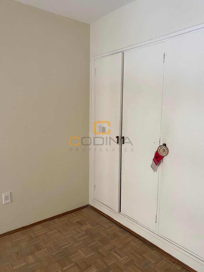 Apartamento ID.1502 - VENTA APARTAMENTO LIVING COCINA COMEDOR DOS DORMITORIOS DOS BAÑOS GARAGE PUNTA CARRETAS