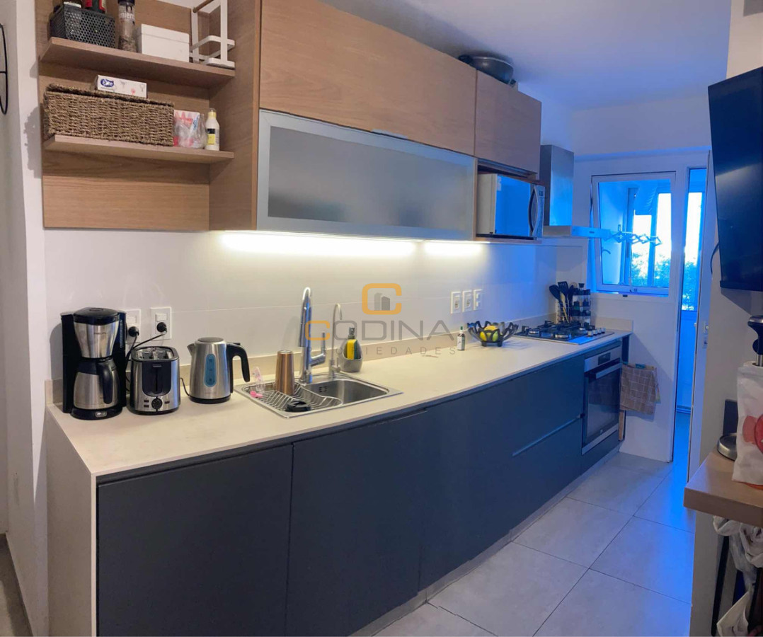 Apartamento ID.1565 - VENTA APARTAMENTO LIVING COMEDOR TRES DORMITORIOS DOS BAÑOS COCINA DEFINIDA PUNTA CARRETAS.