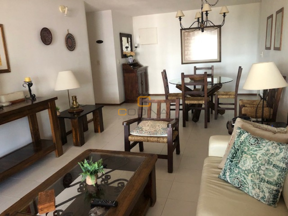 Apartamento ID.1566 - Hermoso apartamento en torre de categoria