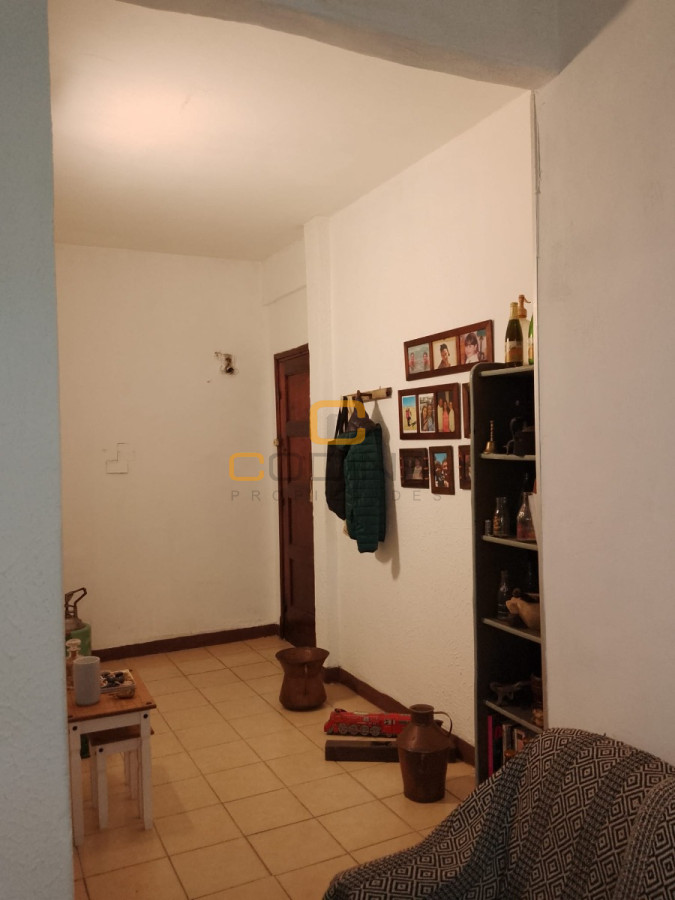 Apartamento ID.1562 - VENTA APARTAMENTO LIVING COMEDOR DOS DORMITORIOS UN BAÑO COCINA INTEGRADA CIUDAD VIEJA.