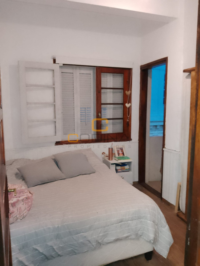 Apartamento ID.1562 - VENTA APARTAMENTO LIVING COMEDOR DOS DORMITORIOS UN BAÑO COCINA INTEGRADA CIUDAD VIEJA.