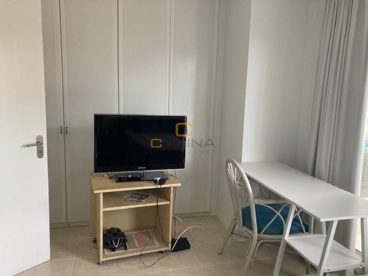 Apartamento ID.772 - Amplio apartamento en torre de categoría.