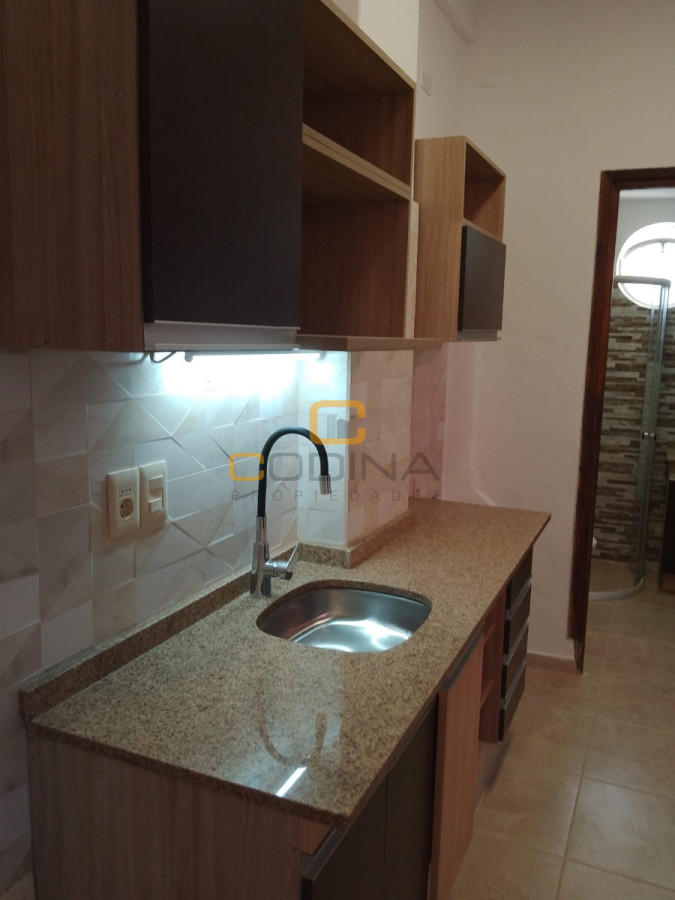 Apartamento ID.1562 - VENTA APARTAMENTO LIVING COMEDOR DOS DORMITORIOS UN BAÑO COCINA INTEGRADA CIUDAD VIEJA.