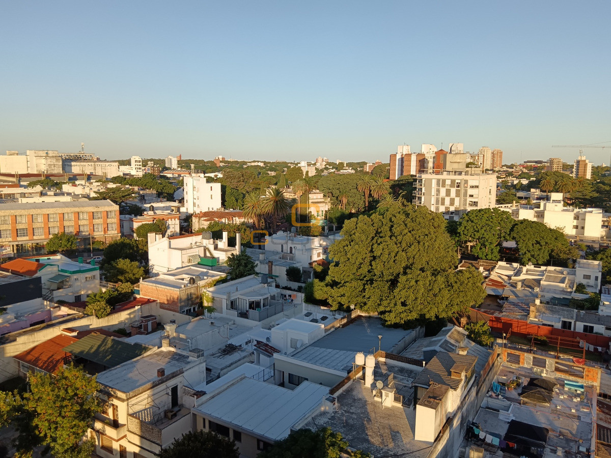 Apartamento ID.1563 - VENTA APARTAMENTO LIVING COMEDOR DOS DORMITORIOS UN BAÑO COCINA DEFINIDA LA BLANQUEADA.