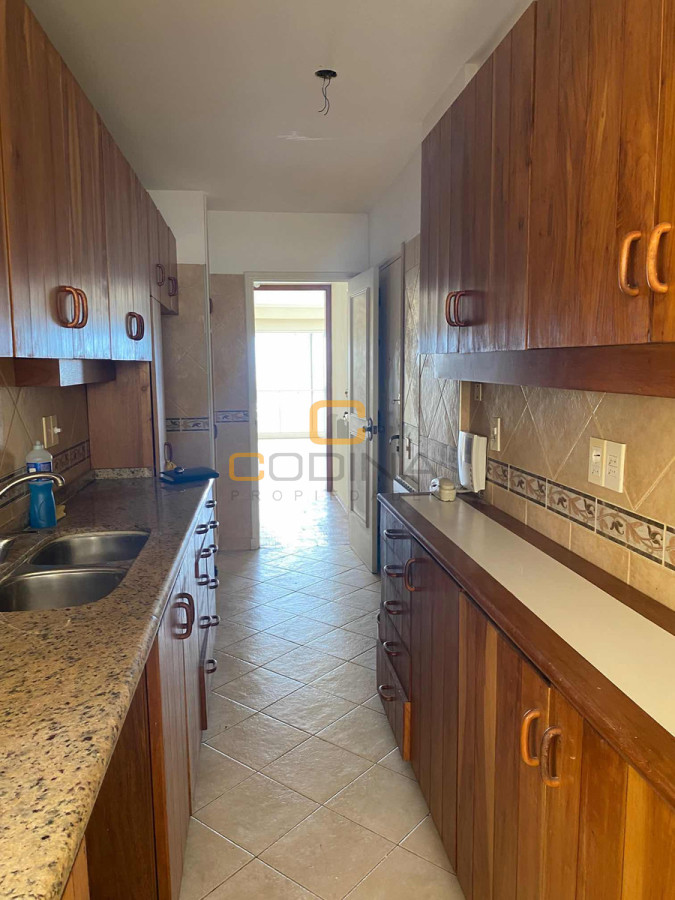 Apartamento ID.1502 - VENTA APARTAMENTO LIVING COCINA COMEDOR DOS DORMITORIOS DOS BAÑOS GARAGE PUNTA CARRETAS