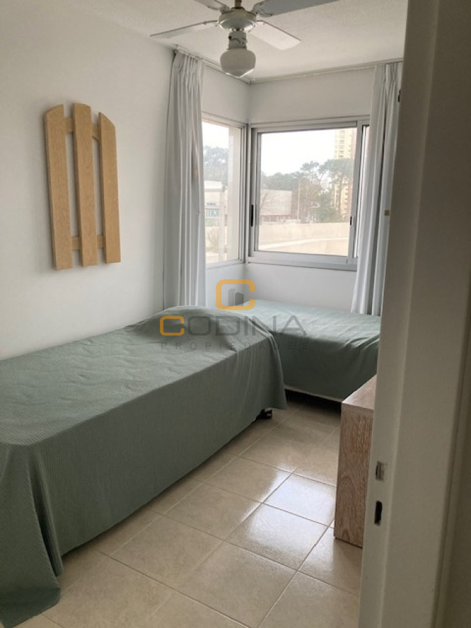 Apartamento ID.772 - Amplio apartamento en torre de categoría.