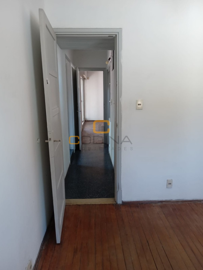 Apartamento ID.1486 - VENTA APARTAMENTO LIVING COMEDOR UN BAÑO DOS DORMITORIO COCINA DEFINIA BARBACOA CORDON  