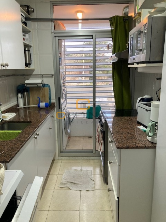 Apartamento ID.772 - Amplio apartamento en torre de categoría.