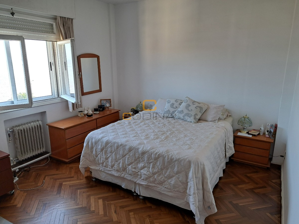 Apartamento ID.1428 - VENTA APARTAMENTO LIVING COMEDOR TRES DORMITORIOS DOS BAÑOS COCINA DEFINIDA BALCON GARAGE PARQUE RODO 