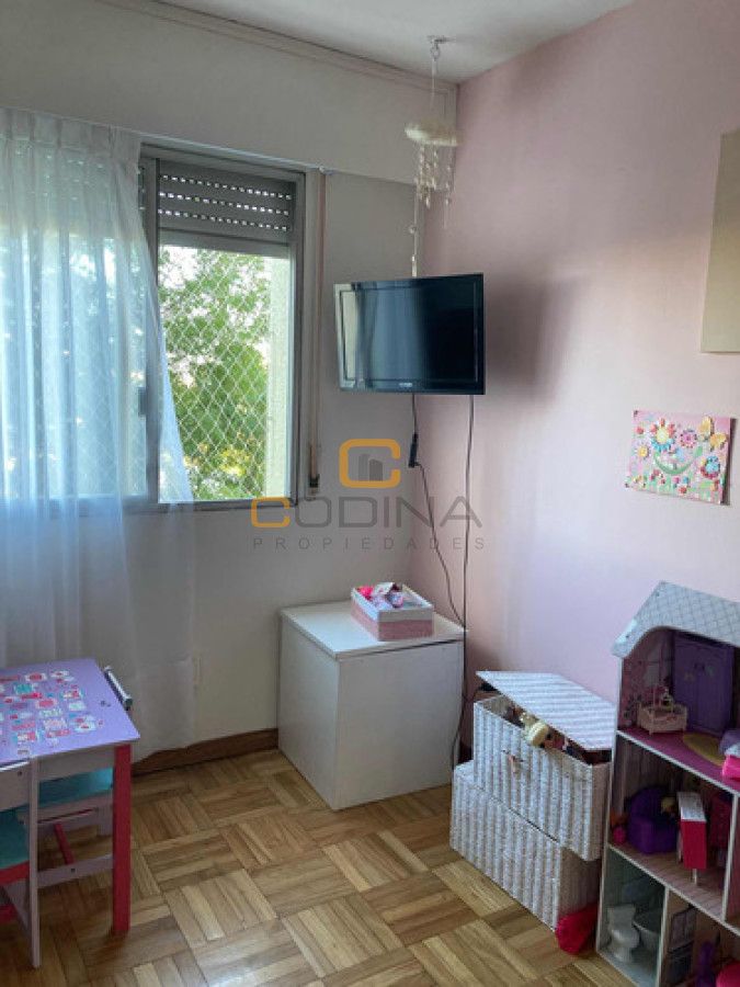 Apartamento ID.1565 - VENTA APARTAMENTO LIVING COMEDOR TRES DORMITORIOS DOS BAÑOS COCINA DEFINIDA PUNTA CARRETAS.