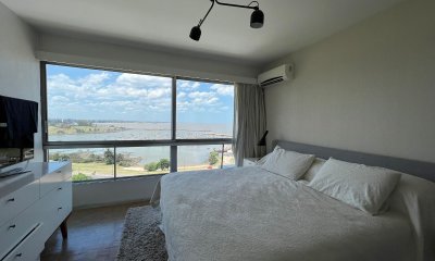 Apartamento En Venta Living Comedor, 2 Dormitorios, 3 Baños, Cocina Definida,  Garage y Cochera-Avenida Luis A. De Herrera-Pocitos Nuevo