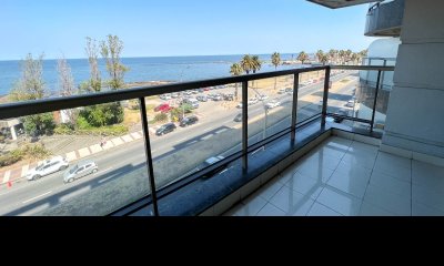Apartamento En Venta Living Comedor, Comedor Diario, 4 Dormitorios, 5 Baños, Cocina Definida y Terraza Lavadero-Rambla Gandhi- Punta Carretas
