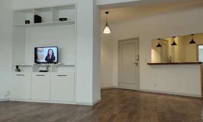 Hermoso Apartamento En Venta, Living Comedor, 3 Dormitorios, 2 Baño Y Cocina Integrada Con Terraza Lavadero -Avda. Libertador-Centro