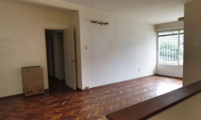 VENTA APARTAMENTO TRES DORMITORIOS Y UN BAÑO MALVIN.