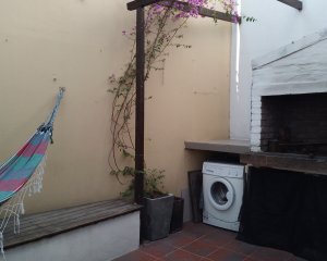 VENTA APARTAMENTO LIVING COMEDOR DOS DORMITORIOS DOS BAÑOS COCINA INTEGRADA PATIO CORDON