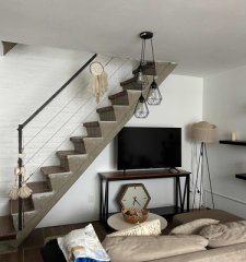 VENTA DÚPLEX LIVING COMEDOR DOS DORMITORIOS UN BAÑO COCINA INTEGRADA PARQUE RODÓ.