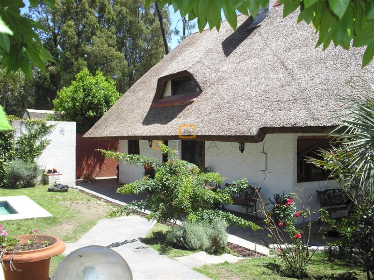 Casa ID.320 - Casa en Punta del Este, Pinares