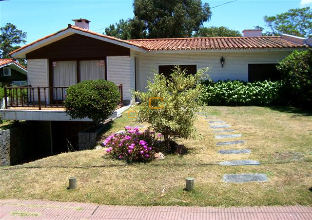 Casa ID.329 - Casa en Punta del Este, Mansa