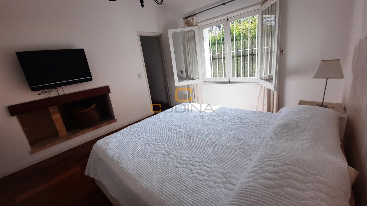 Casa ID.1024 - Preciosa casa de 4 dormitorios y todas las comodidades para vivir todo el año en barrio tranquilo y seguro