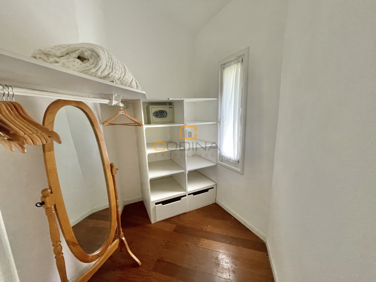 Casa ID.1024 - Preciosa casa de 4 dormitorios y todas las comodidades para vivir todo el año en barrio tranquilo y seguro