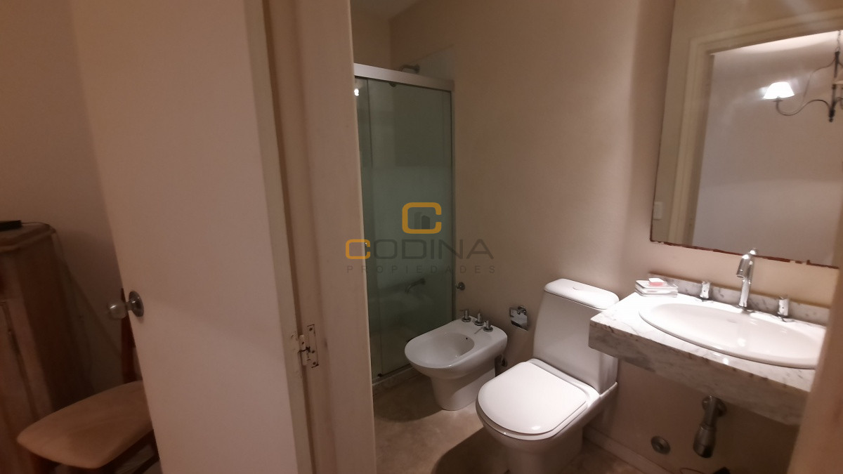 Casa ID.1024 - Preciosa casa de 4 dormitorios y todas las comodidades para vivir todo el año en barrio tranquilo y seguro
