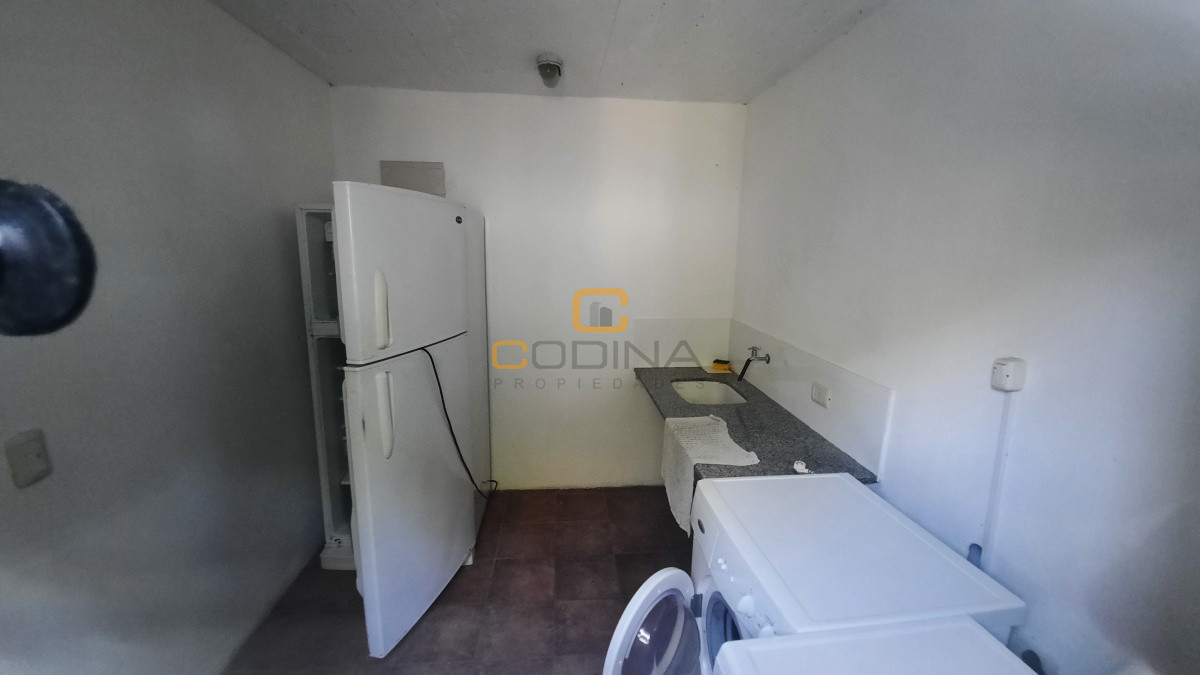 Casa ID.1024 - Preciosa casa de 4 dormitorios y todas las comodidades para vivir todo el año en barrio tranquilo y seguro