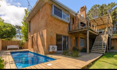 Confort y naturaleza en Montoya casa de 4 dormitorios con Piscina