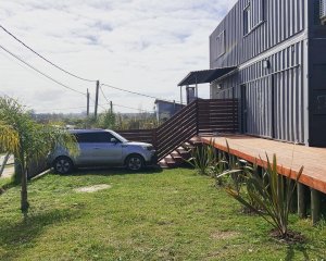 Complejo de dos contenedores ideal para como inversión para renta