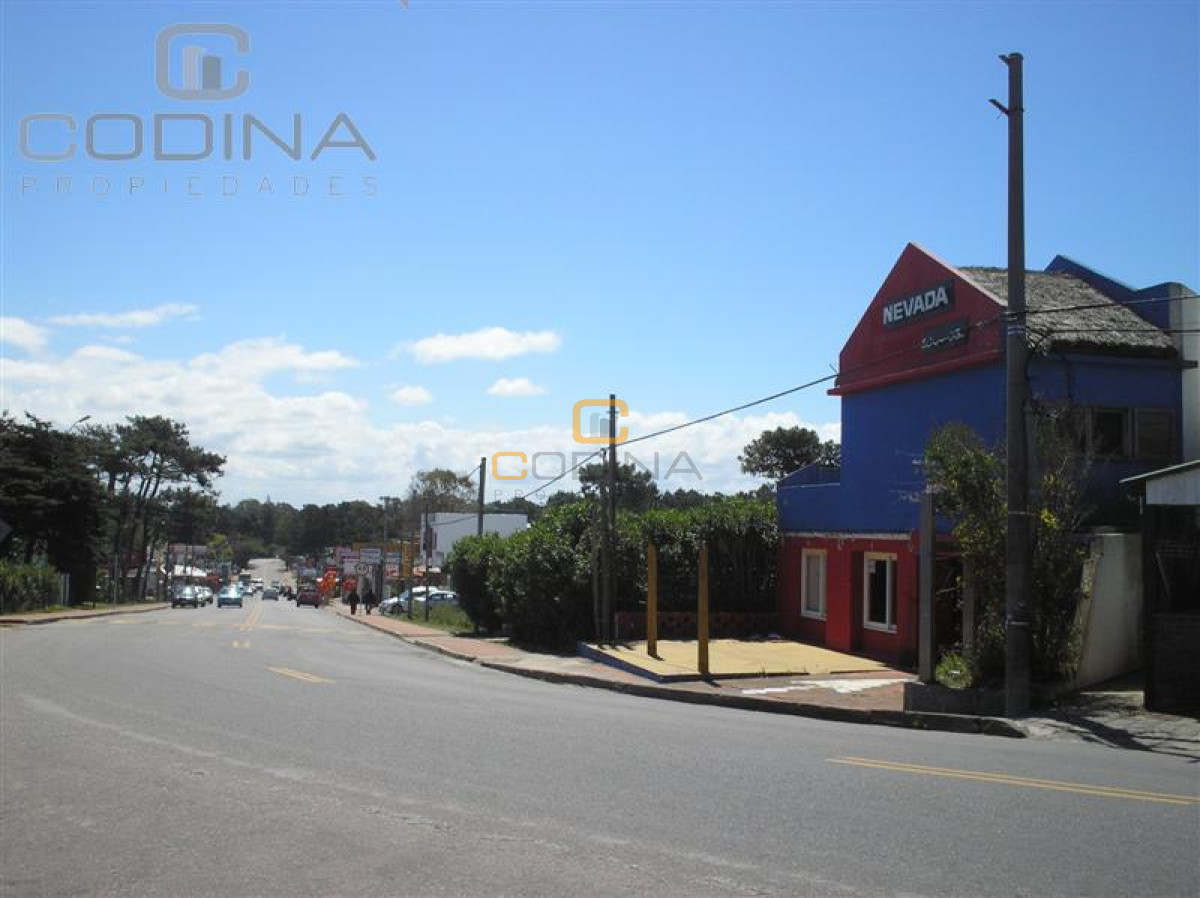 Local Comercial ID.241 - Local en La Barra, La Barra