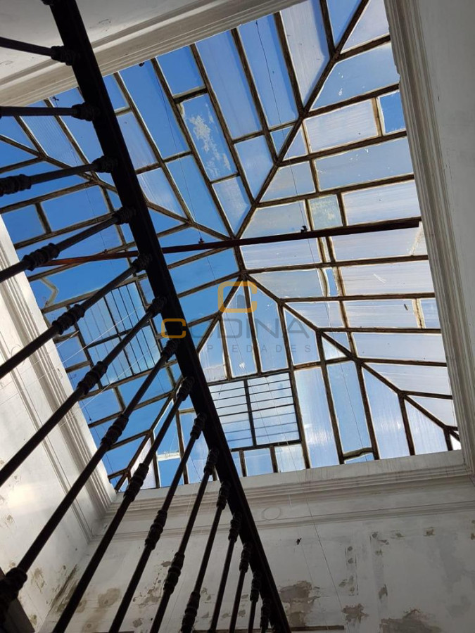 Local Comercial ID.1481 - ALQUILER LOCAL OCHO AMBIENTES DOS BAÑOS Y COCINA CENTRO