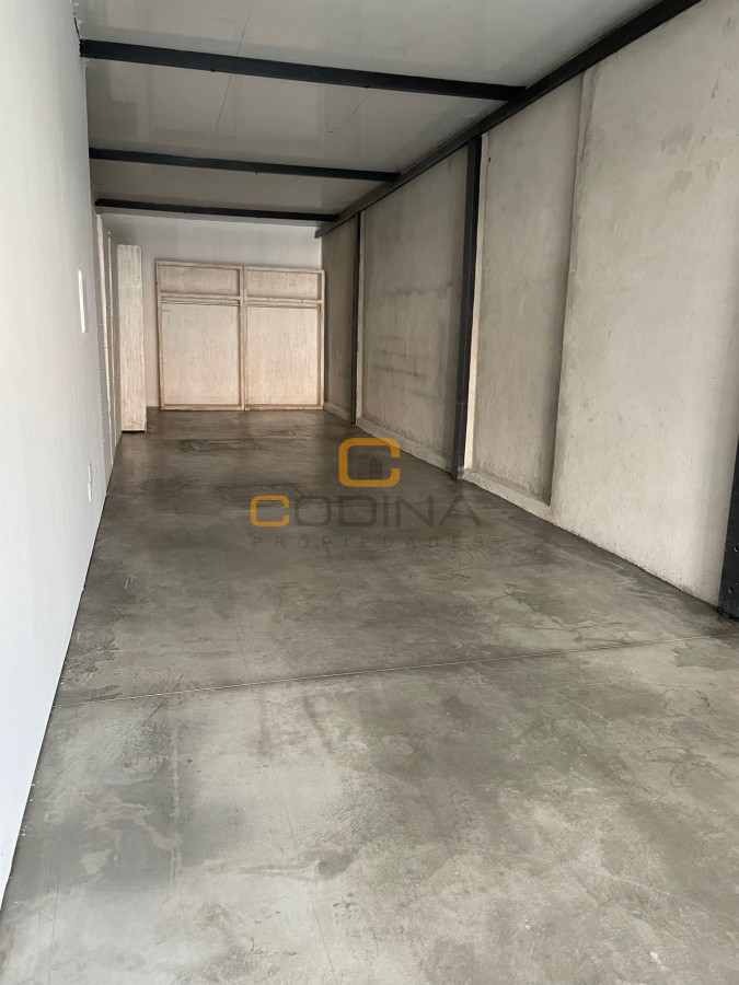 Local Comercial ID.1178 - Amplio Local en alquiler frente a Tienda Inglesa La Barra