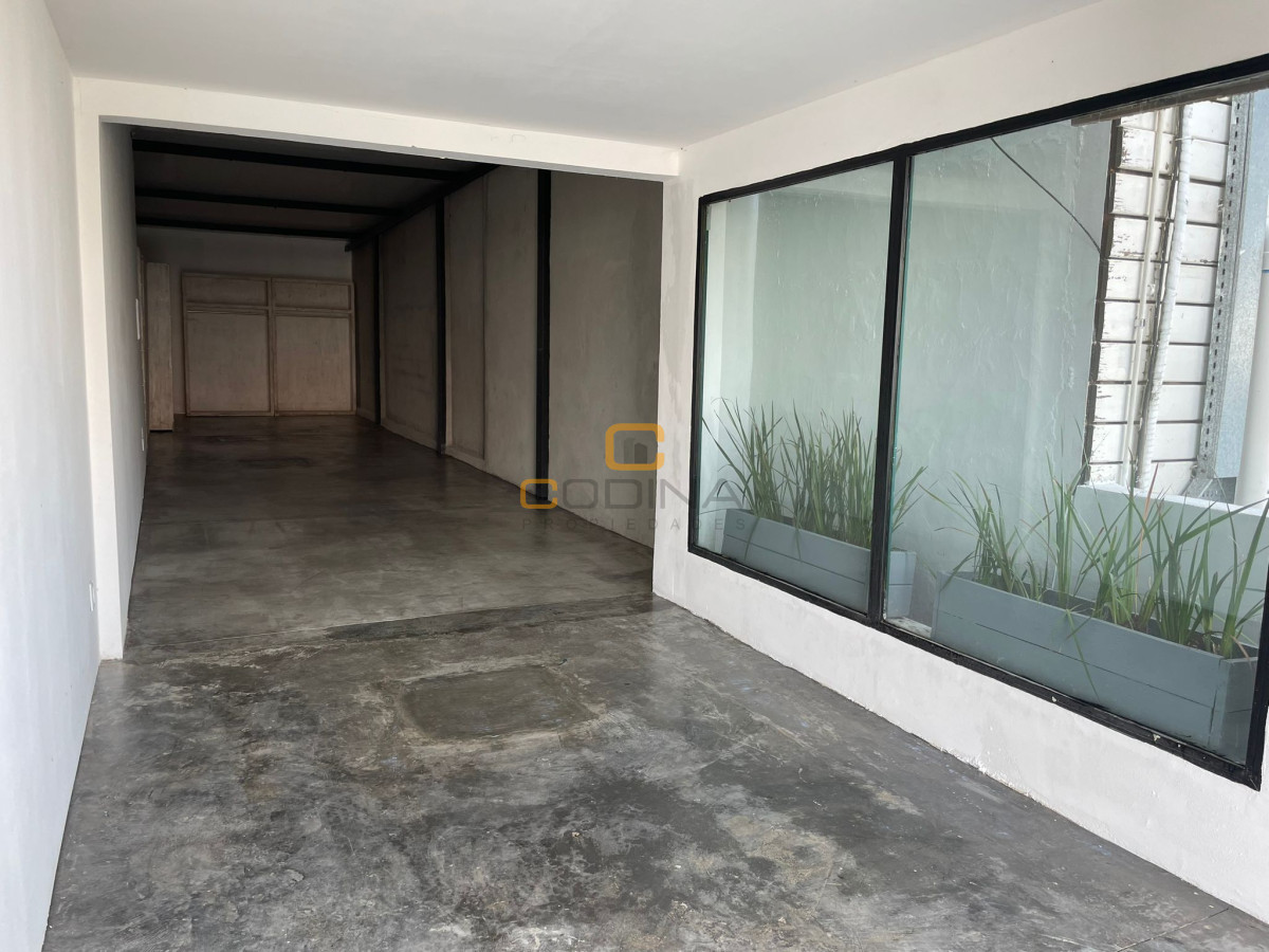 Local Comercial ID.1178 - Amplio Local en alquiler frente a Tienda Inglesa La Barra