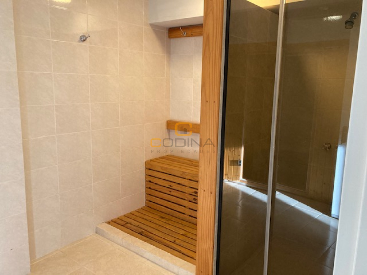 Apartamento ID.772 - Amplio apartamento en torre de categoría.