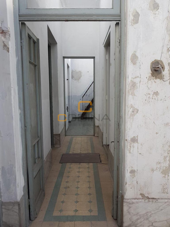Oficina ID.1480 - ALQUILER OFICINA OCHO AMBIENTES DOS BAÑOS Y COCINA CENTRO