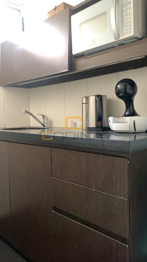 Oficina ID.933 - Edificio Corporativo En Alquiler, 9 Privados, 3 Baños y 2 Patio - Canelones- Parque Rodó