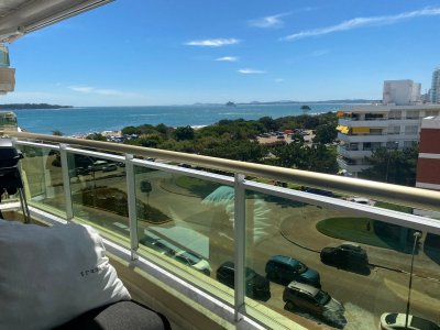 Departamento de 3 dormitorios en venta en Coral Tower, Punta Del Este