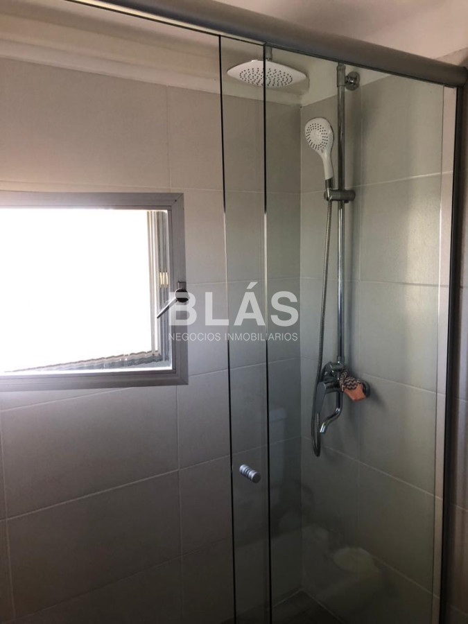 https://ri.com.uy/f/136/0/10/0/0/0/bc31553c41ccb78d70d53a1e0e2dc041.jpg
