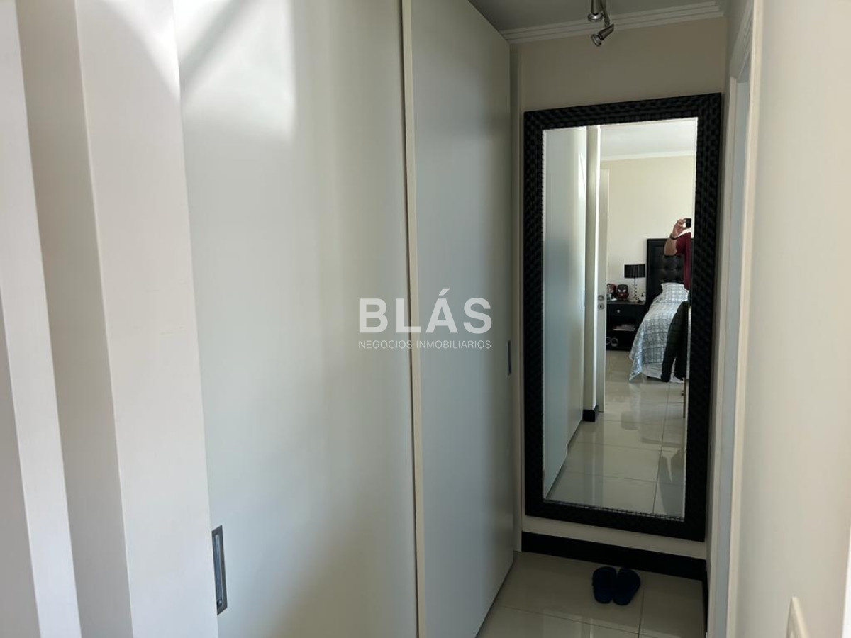 https://ri.com.uy/f/136/0/1200/0/0/0/b70e25269e46eb59ed41d8e1a0813b2f.jpg