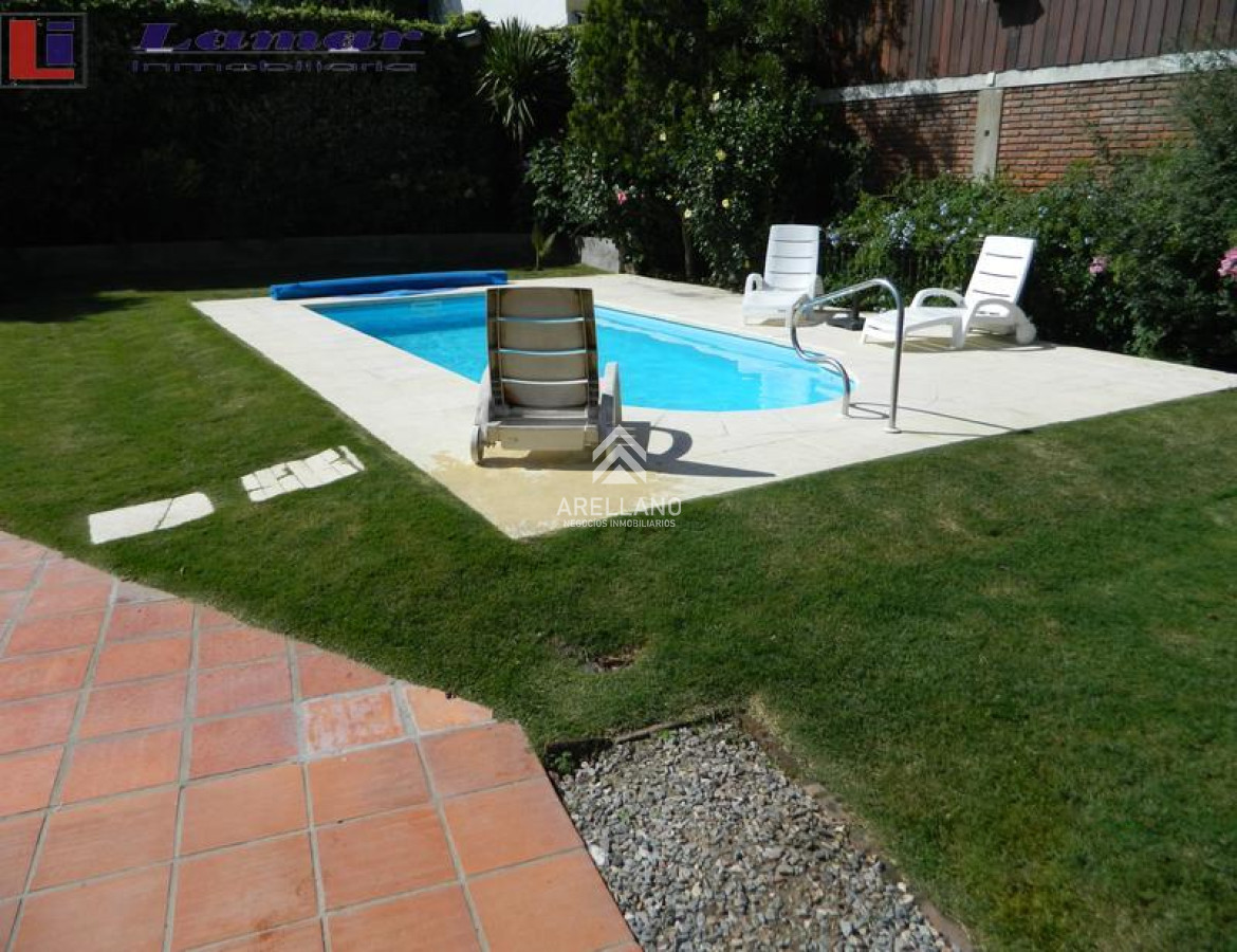 Casa ID.4486 - Venta casa 4 dormitorios 