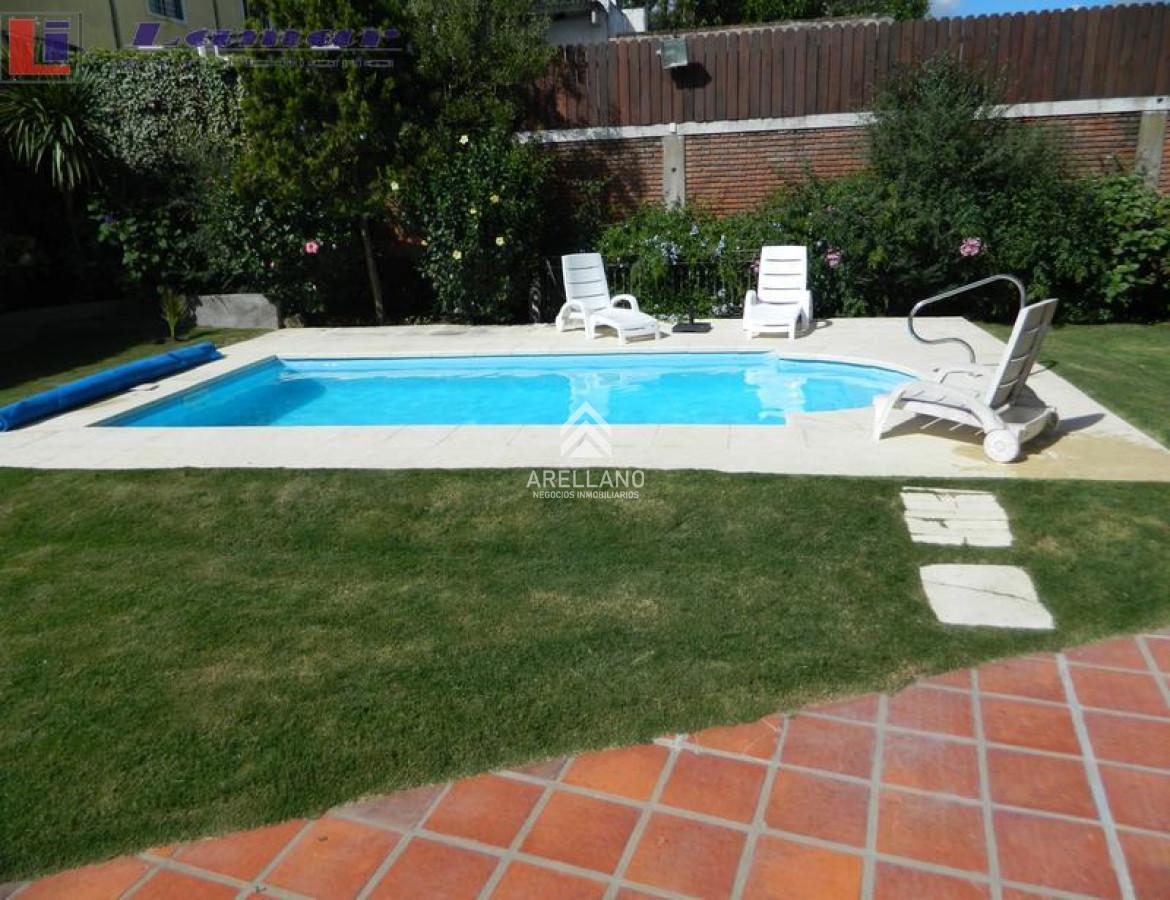 Casa ID.4486 - Venta casa 4 dormitorios 