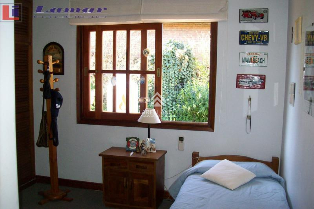 Casa ID.4486 - Venta casa 4 dormitorios 