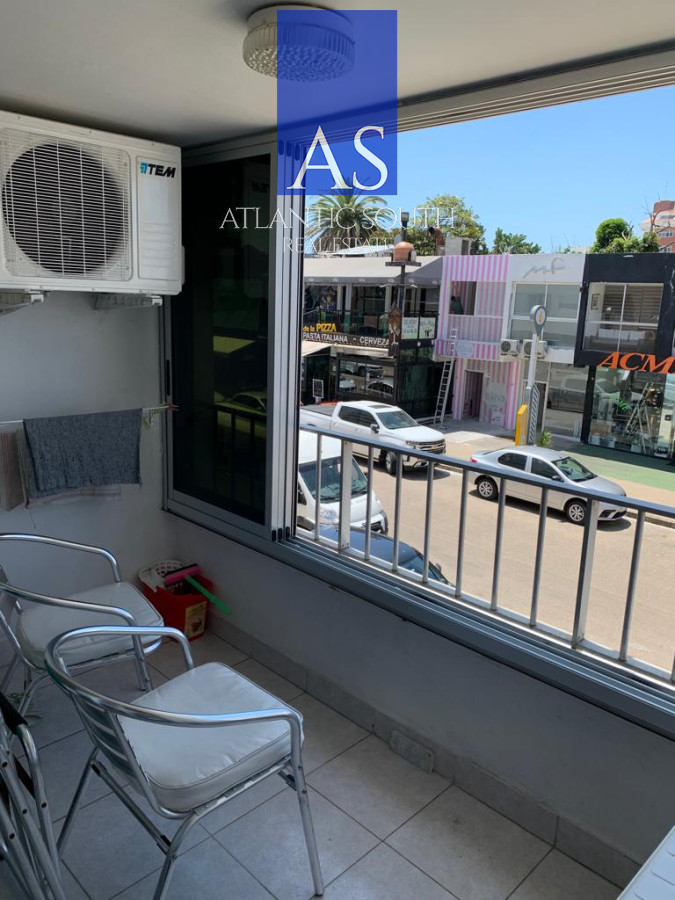 Apartamento ID.4828 - Oportunidad 2 dormitorios 2 baños garage entre la 20 y Gorlero